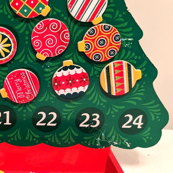 Melissa and Doug Advent Calendar Tree - Picture 3 of 3